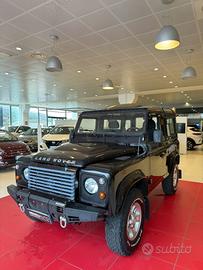 LAND ROVER Defender 90 2.4 TD4 Station Wagon SE