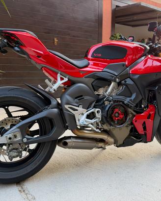 Ducati streetfighter v4s