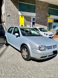 Volkswagen Golf 4 1.600 benzina 5 porte