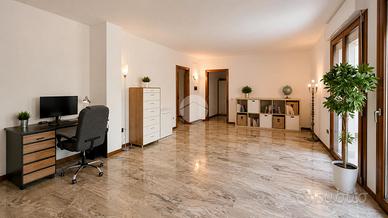 3 LOCALI A DARFO BOARIO TERME