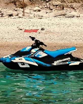 Moto d'acqua SEADOO SPARK 3UP TRIX X + Rimorchio