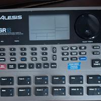 ALESIS SR 18 Drum machine