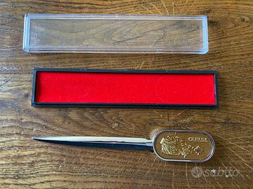 Tagliacarte Canadese.