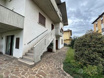 4 LOCALI A PALAZZOLO SULL'OGLIO