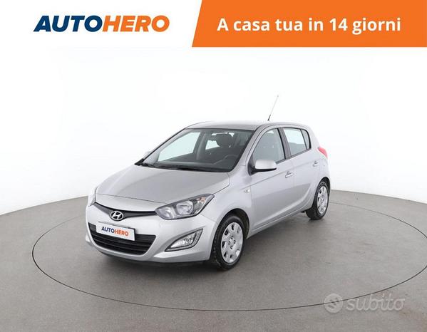 HYUNDAI i20 SJ98827