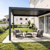 VILLA A SCHIERA D'ANGOLO A ROMA