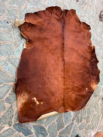 Grande tappeto di mucca marrone cognac