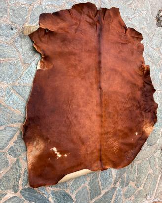 Grande tappeto di mucca marrone cognac