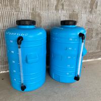 2 Serbatoi di plastica da 60 lt