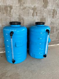 2 Serbatoi di plastica da 60 lt