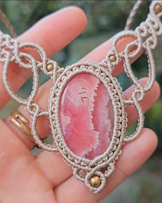 Collana in macramè con Rodocrosite 