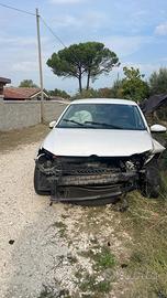Volkswagen Polo 1.4 (GPL) incidentata