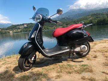 Vespa 250 GTS