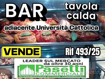 BAR TAVOLA CALDA adiacente università cattolica