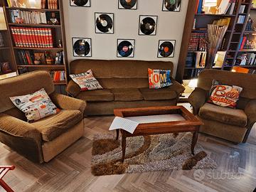 divano 3 posti con due poltrone vintage anni 70