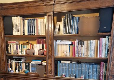 250 libri + 3 enciclopedie