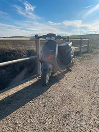 Piaggio zip fast rider