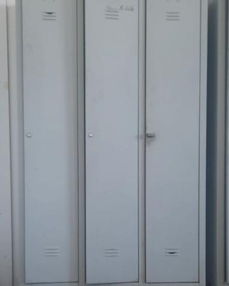 ARMADIO SPOGLIATOIO 3 POSTI