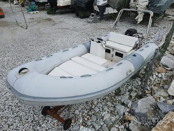 Gommone 460 motore 40 cavalli