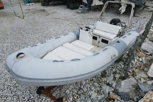 Gommone 460 motore 40 cavalli