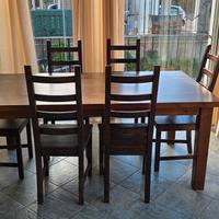 tavolo robusto con 6 sedie