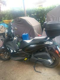 Moto piaggio beverly 350 police