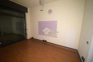 NEGOZIO A LENTATE SUL SEVESO