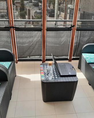 divani, divanetti, poltrone per balcone