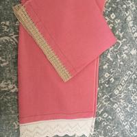 Coppia asciugamani grandi in lino orlo a giorno e