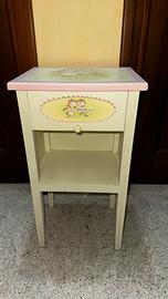 Comodinicon stampa floreale