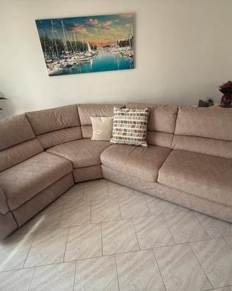 divanno angolare con letto nuovo