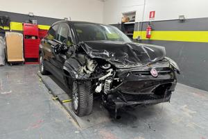 Fiat 500X Incidentata