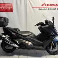 Kymco AK 550