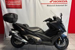 Kymco AK 550