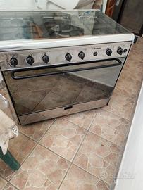 cucina a gas 5 fuochi 