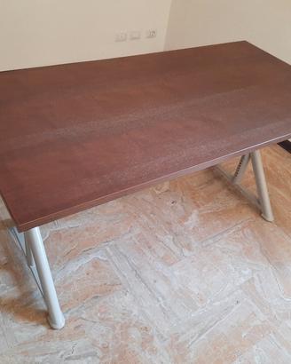 SCRIVANIA IKEA IDASEN MARRONE