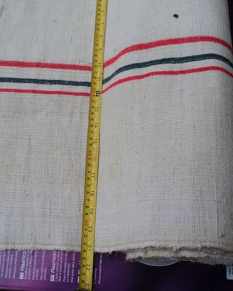 stoffa depoca con tessitura a telaio