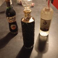 Tre Bottiglie di liquore vintage 