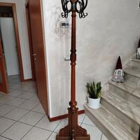 ATTACCAPANNI IN LEGNO E FERRO BATTUTO