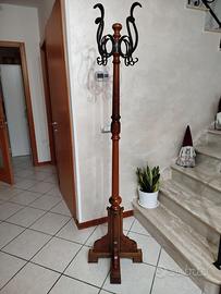 ATTACCAPANNI IN LEGNO E FERRO BATTUTO