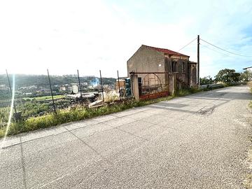 Terreno edificabile con rudere