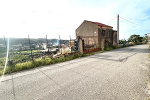 Terreno edificabile con rudere