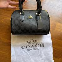 mini borsa Coach a mano