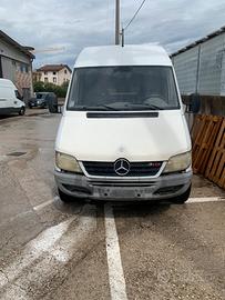 Mercedes sprinter