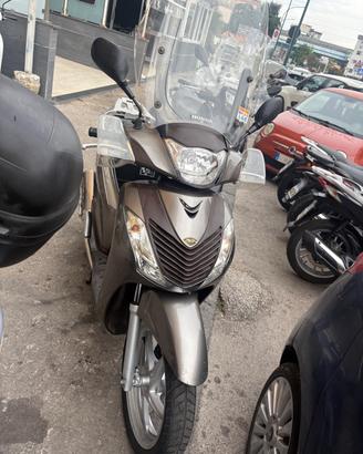Honda SH 150 Doppio disco