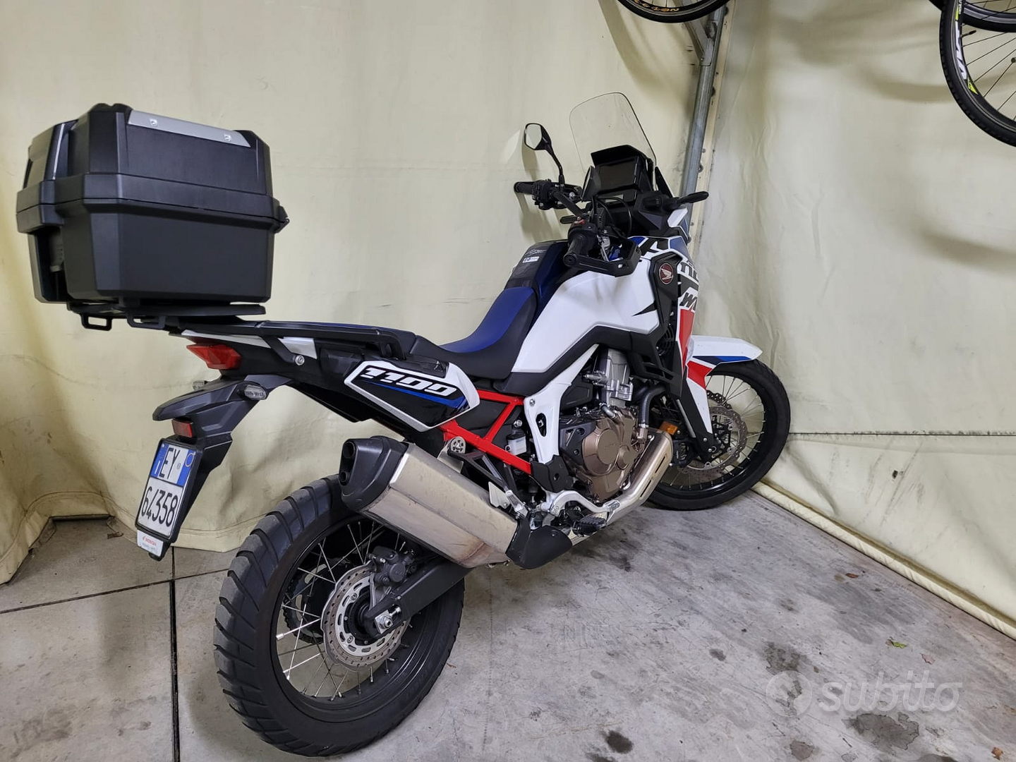 Honda Africa twin 1100 anno 2022 manuale - Moto e Scooter In vendita a  Cosenza