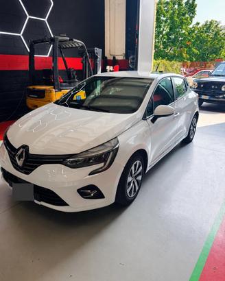 Renault Clio E-Tech Hybrid Automatica 145CV - 2021