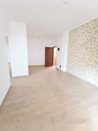 Appartamento di 100 m² con 3 locali a Voghera