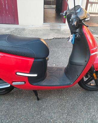 Scooter elettrico horwin ek3 2023