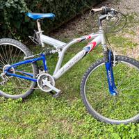 Mountain bike bi-ammortizzata 26”